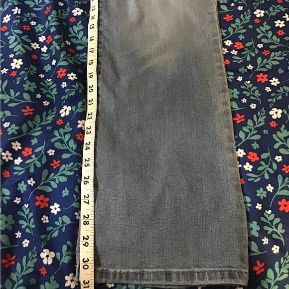 Women’s size 18 Lee regular fit straight leg mid rise, flex motion jeans, cc - Picture 8 of 12